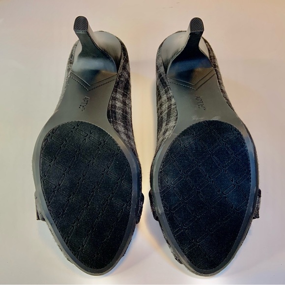 Apt 9 Madi Black Grey Plaid Tartan Heels Stiletto Size 8M - Picture 5 of 15